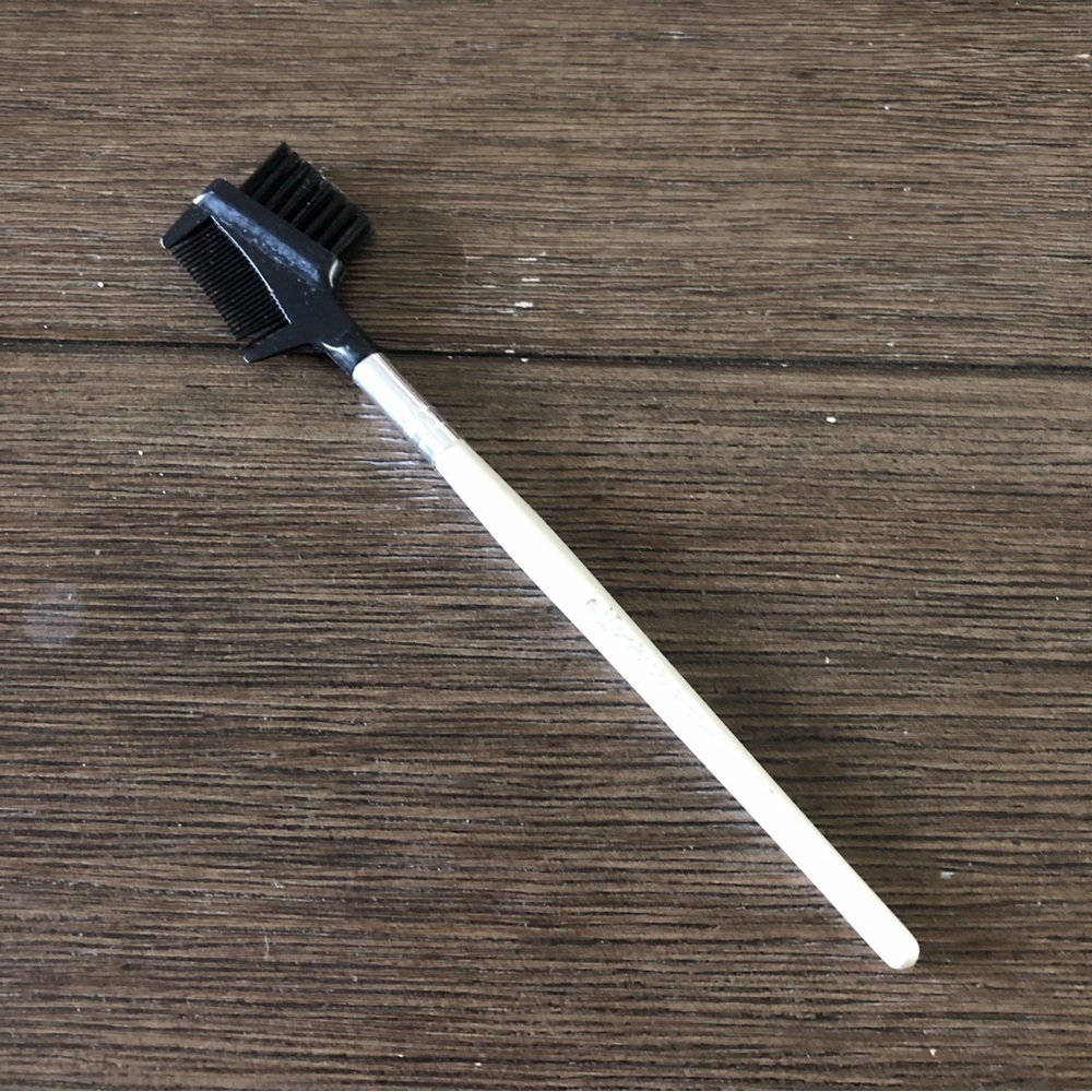 ELF Make-up Brush: Brow Comb & Brush